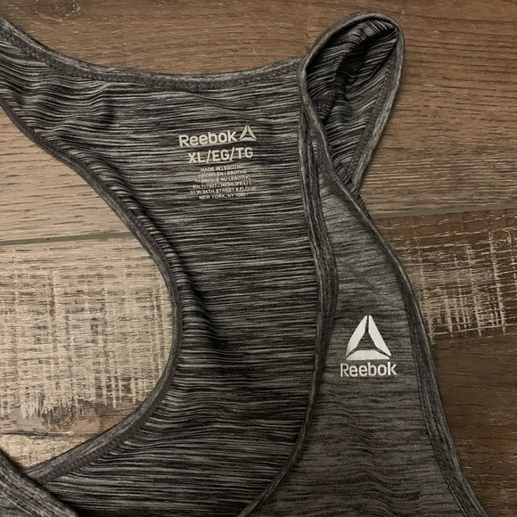 Xl Reebok tank - Picture 2 of 3